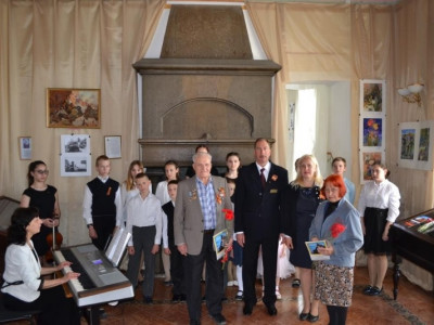 День Великой Победы в рисунках детей.